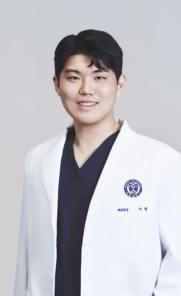 연세꿈꾸는교정치과 의료진 이 원 대표원장